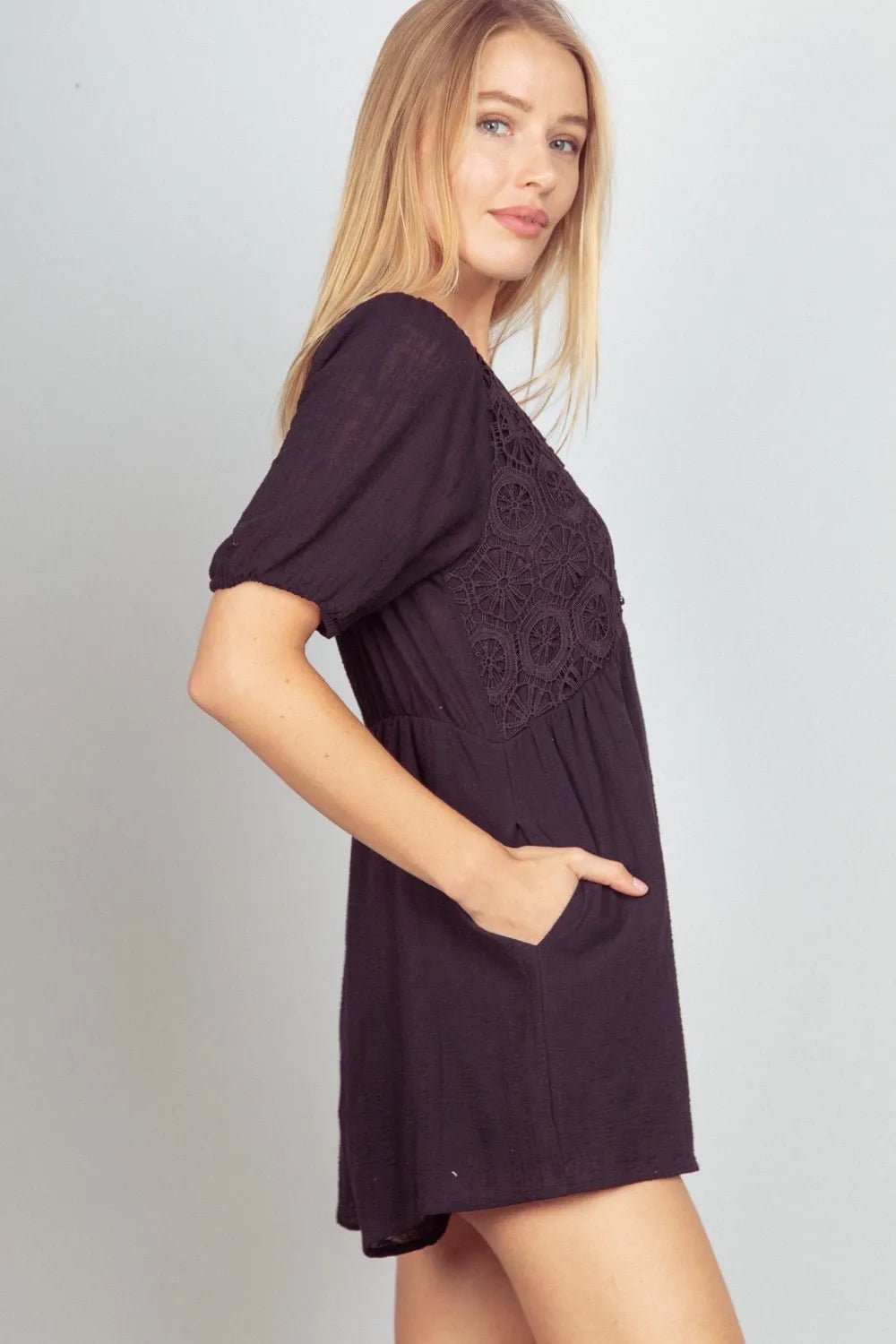 VERY J Lace Detail Puff Sleeve Romper with Pockets - LuminaVERY J Lace Detail Puff Sleeve Romper with Pockets